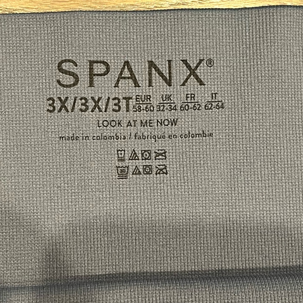 New SPANX Look at Me Now Seamless 3X 26-28 Deep Blue Tie-Dye Legging - Picture 3 of 6